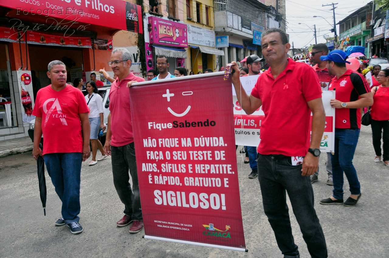 Caminhada do dezembro vermelho